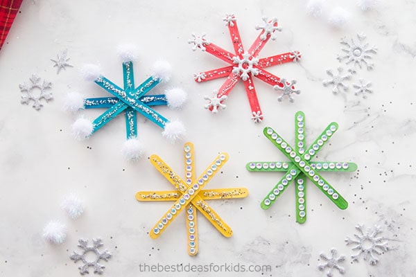 Make snow flakes from popsicle sticks Winter Wonderland