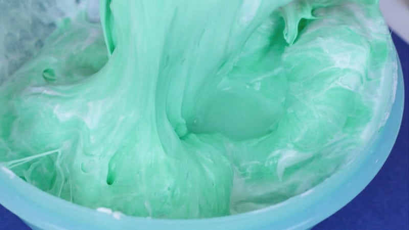 Making green fluffy slime fluffy slime