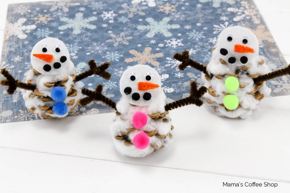 Winter Pine Cone Snowman