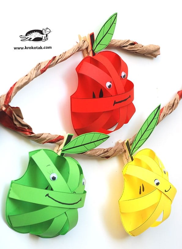 Friendly 3D Paper Apples
