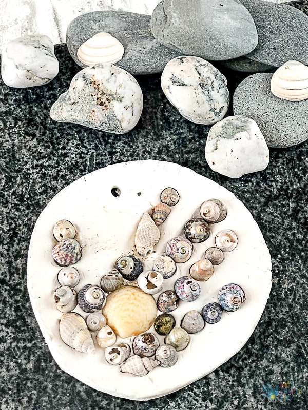 Lend A Hand Seashell Craft