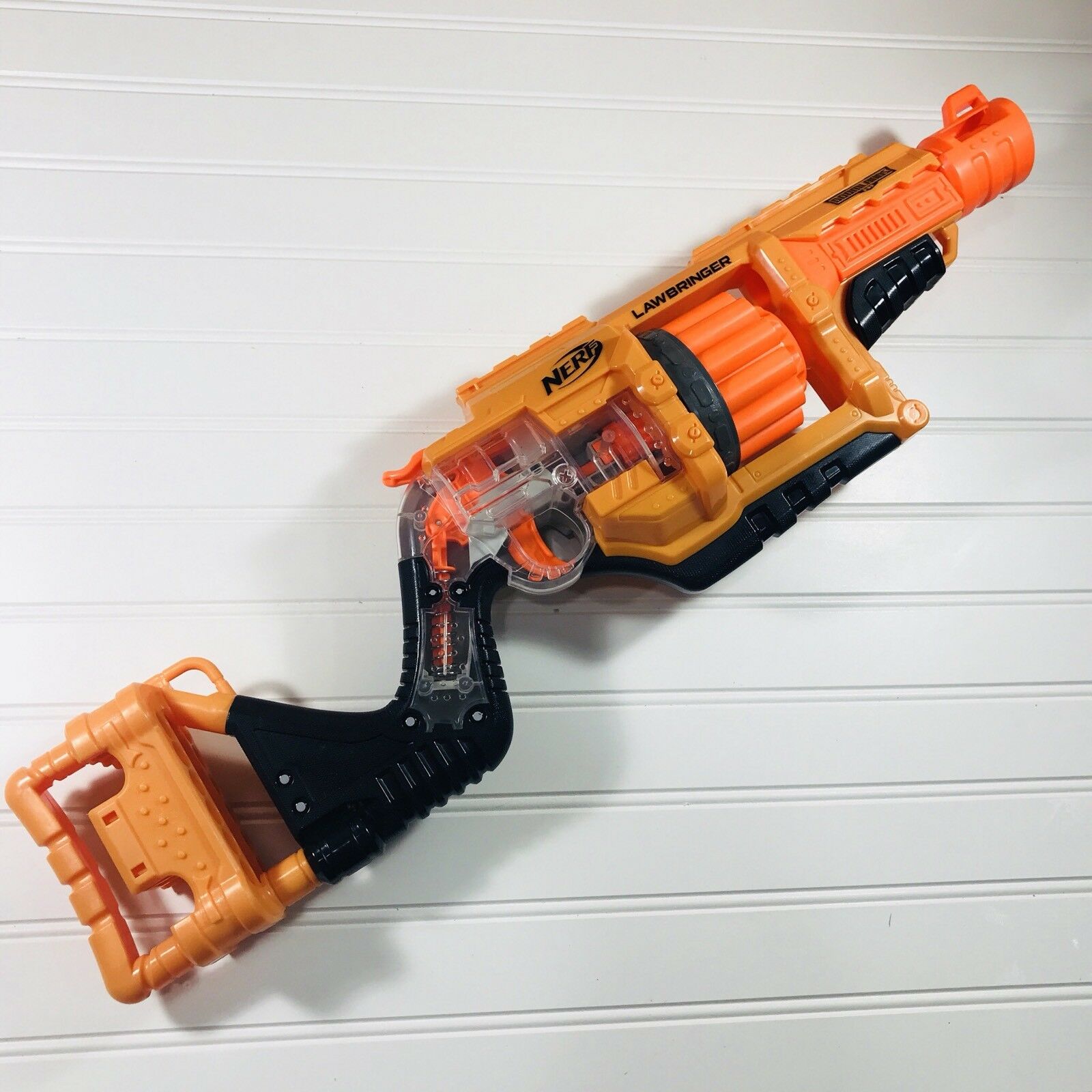 Nerf DOOMLANDS 2169 LAWBRINGER Blaster