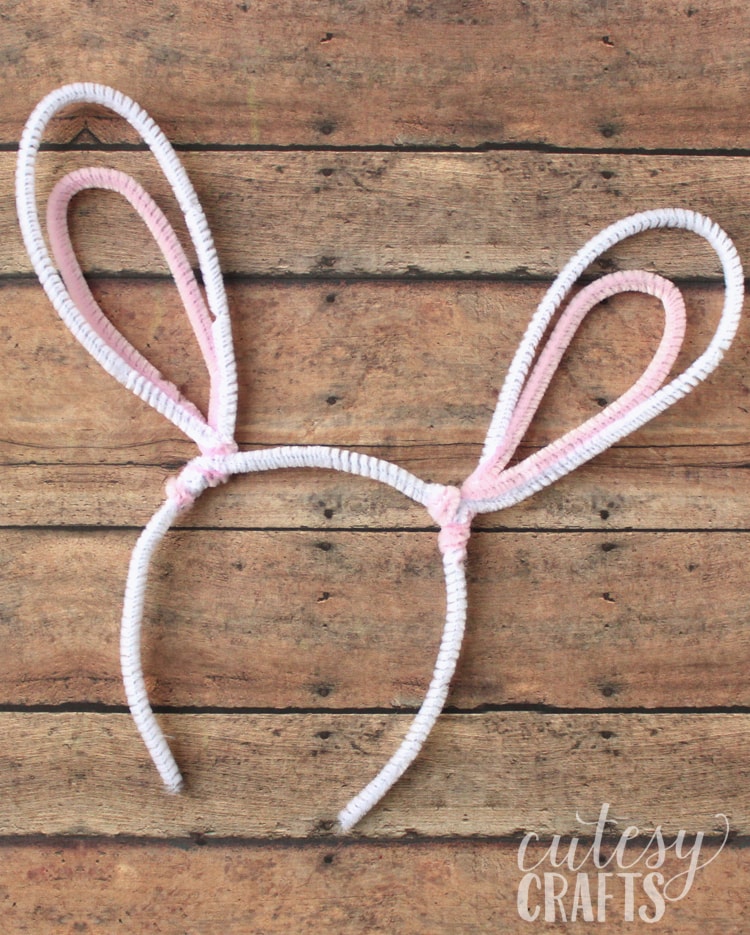 Easy Bunny Ears Pipe Cleaner Craft