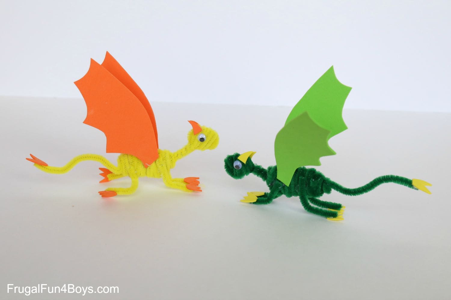 Fire-Free Pipe Cleaner Dragon Craft