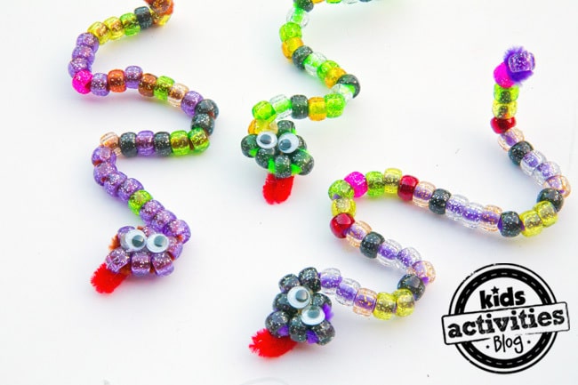 Ssssslithering Pipe Cleaner Snakes