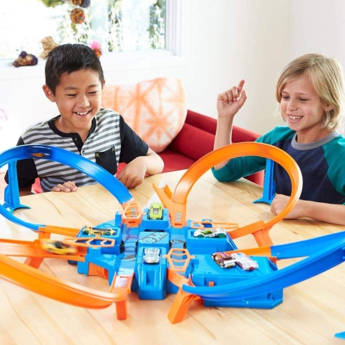 Hot Wheels Crash Track 