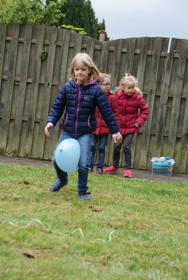 Balloon Race