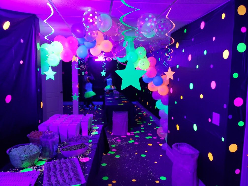 Glow Party