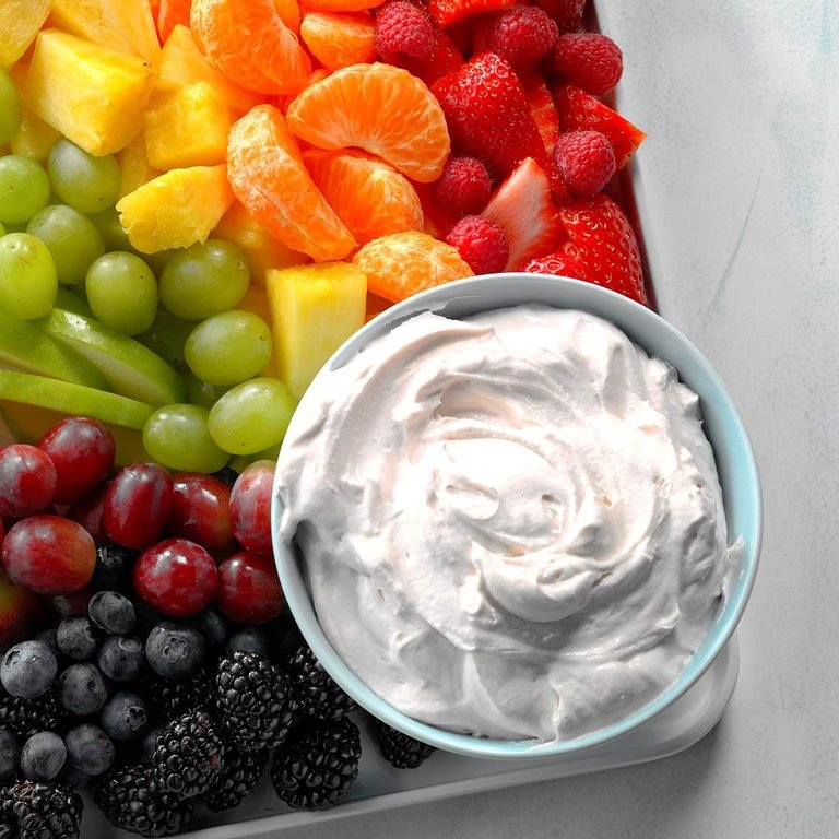 Fruit And Marshmallow Dip
