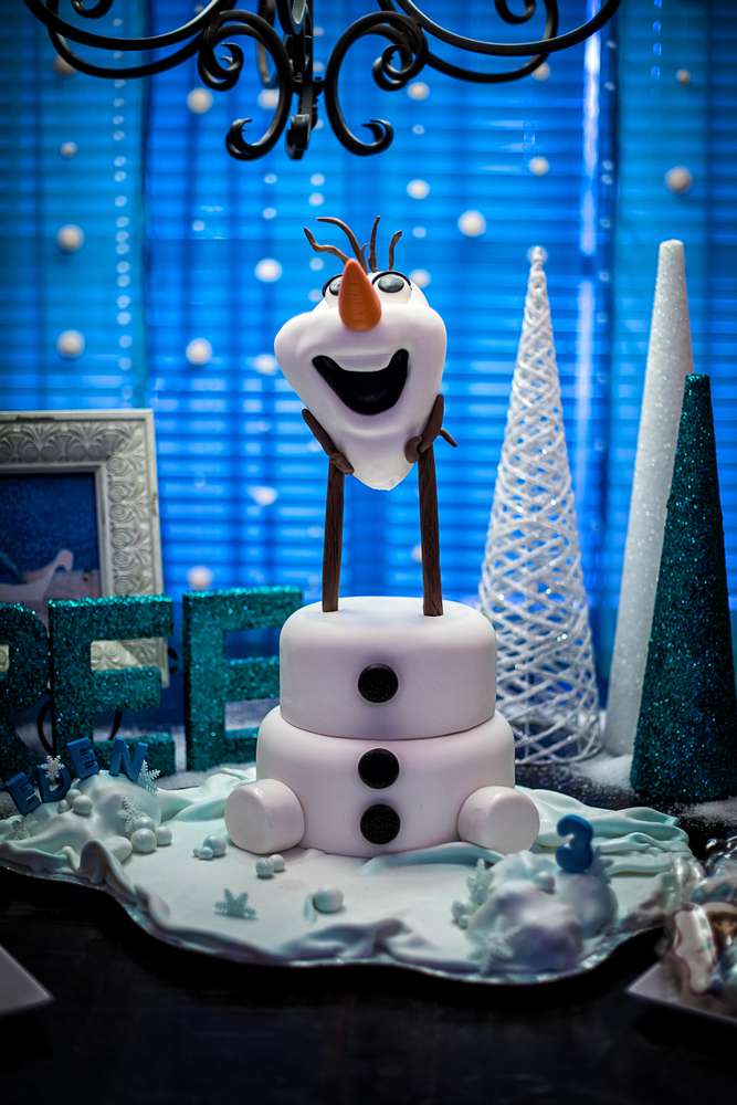 Comical Olaf Cake